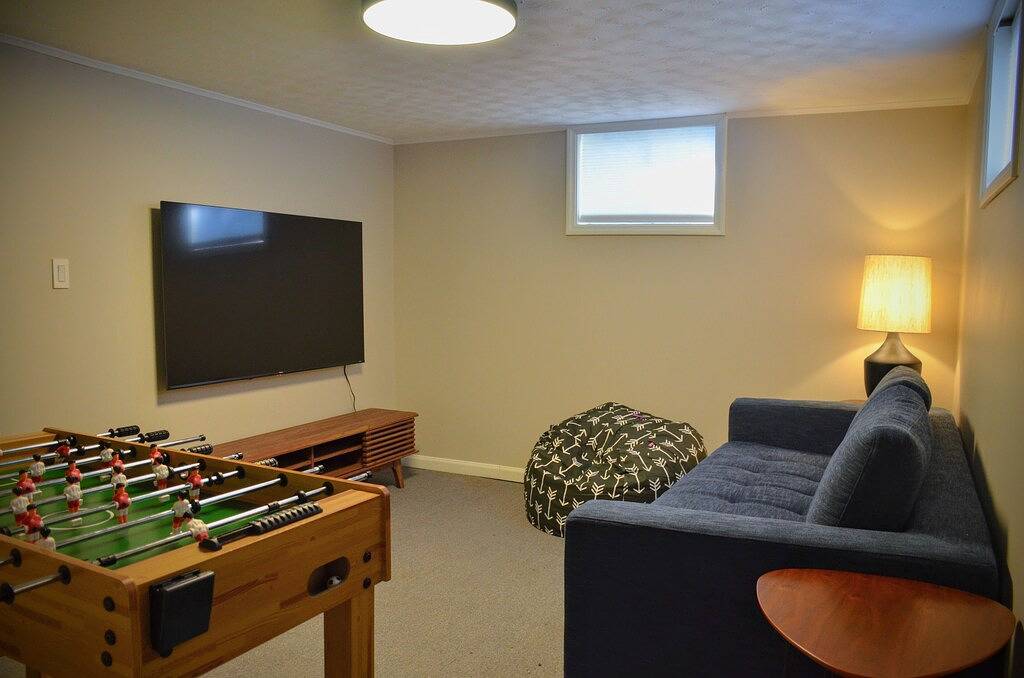 Newly Renovated in Hyde Park—Total Walkability & Elevated Comfort! in Cincinnati, Hamilton County (OH)