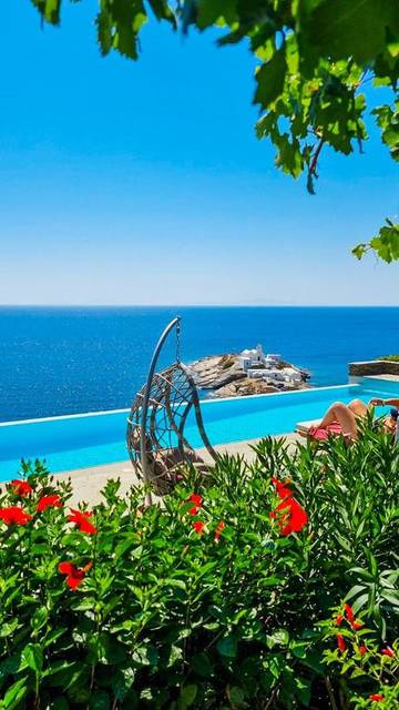Gîte pour 2 personnes, avec jacuzzi ainsi que jardin et piscine dans Platis Gialos Sifnos