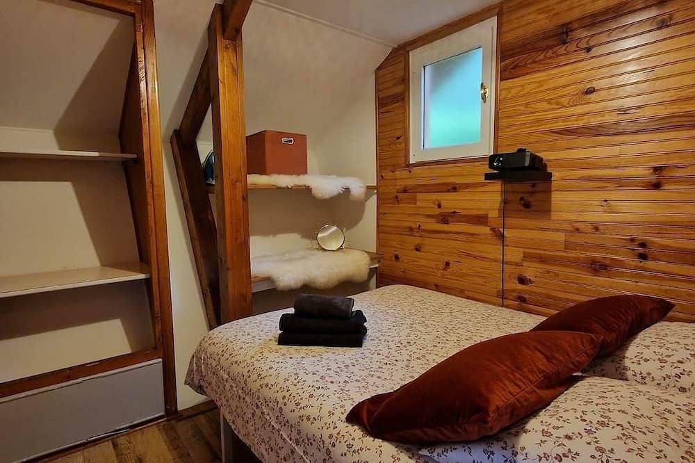 Chalet bord de lac (2A) in Laffrey, Isère