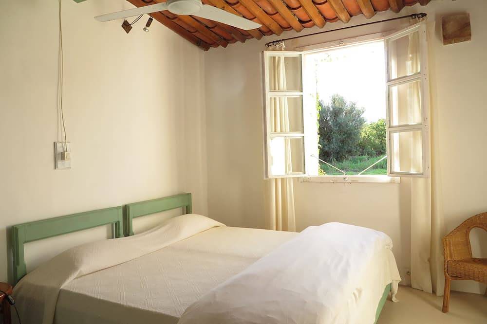 Le Gite Vert aux Gites de Pardella, espace et calme à 5 mn de Calvi, 4*** in Calenzana, Région de Calvi