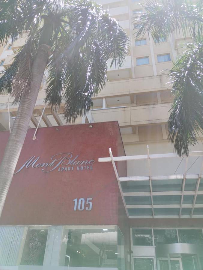 Casas e apartamentos de temporada para 3 pessoas, com piscina e balcão e ainda jacuzzi and sauna em Duque de Caxias