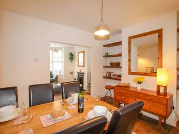 Log Cabin for 4 People in Weymouth, Jurassic Coast, Photo 2