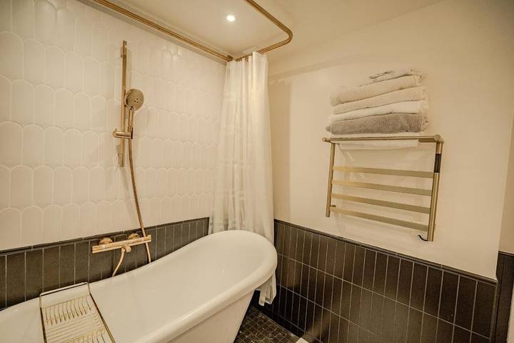 Gîte pour 5 personnes, avec vue dans Theatre De La Tour - 4