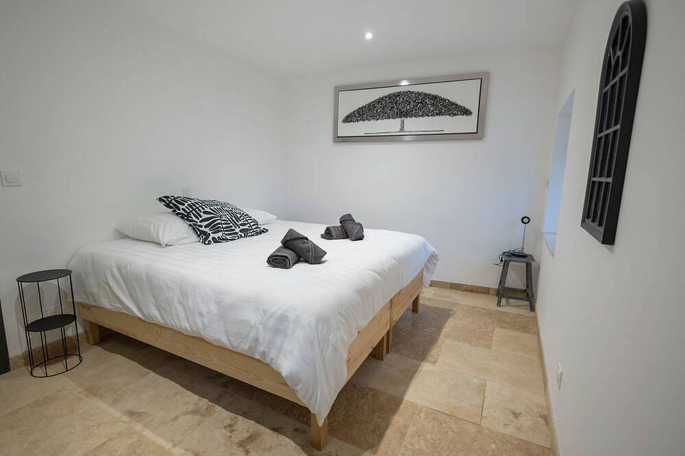 Appartement entier, Appartement avec chambre double in Rasteau, Vaucluse