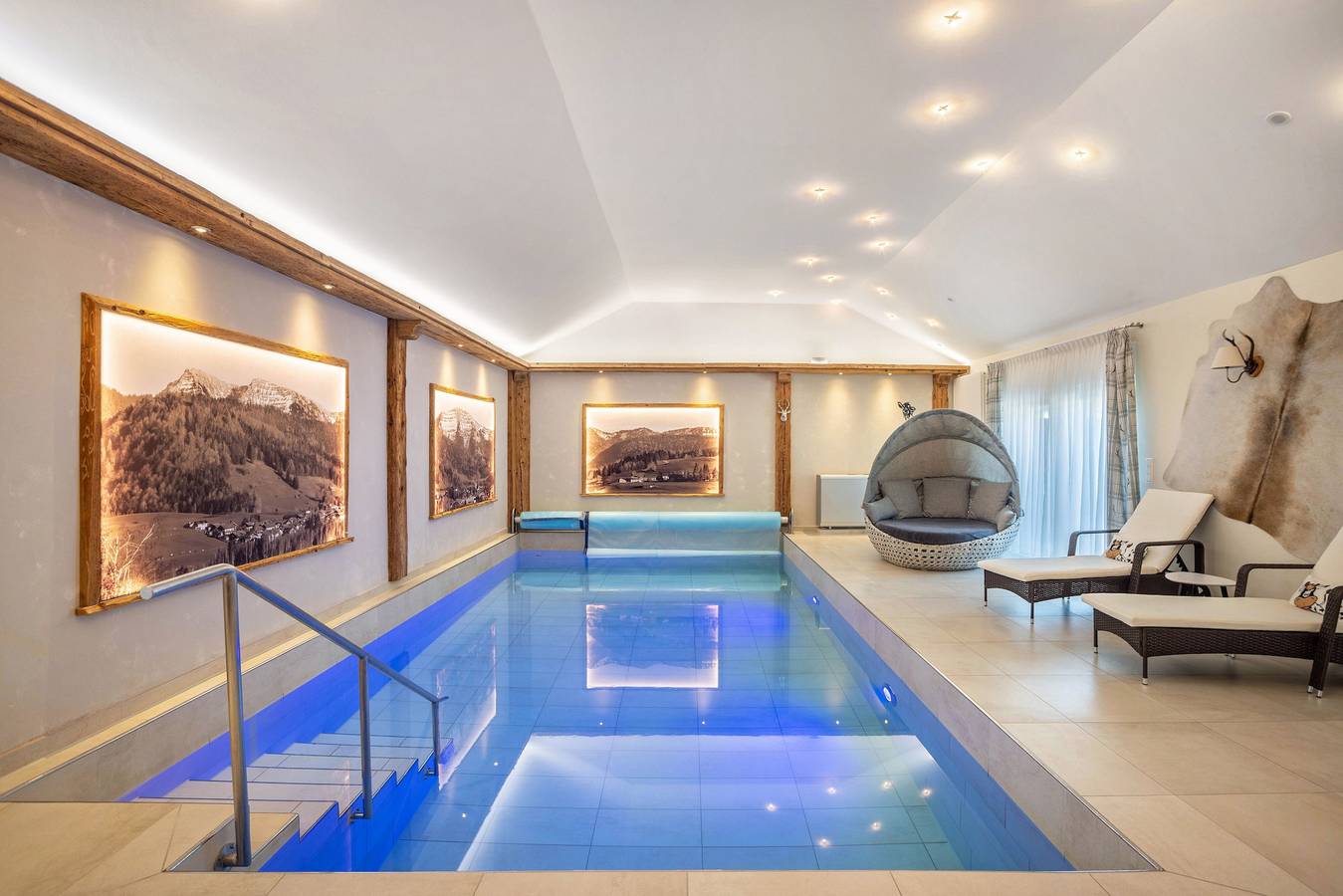 Ganze Wohnung, Ferienwohnung Zentral mit Pool mit privater Terrasse und Wlan in Oberstaufen, Bayerisch Schwaben