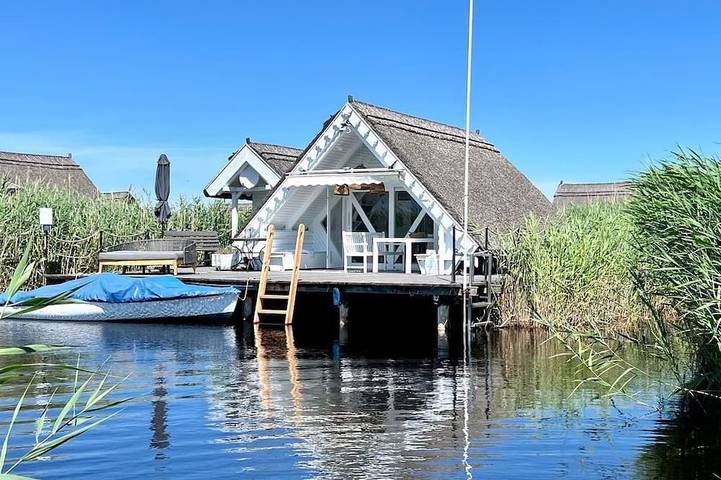 Chalet für 4 Personen, mit Terrasse im Burgenland