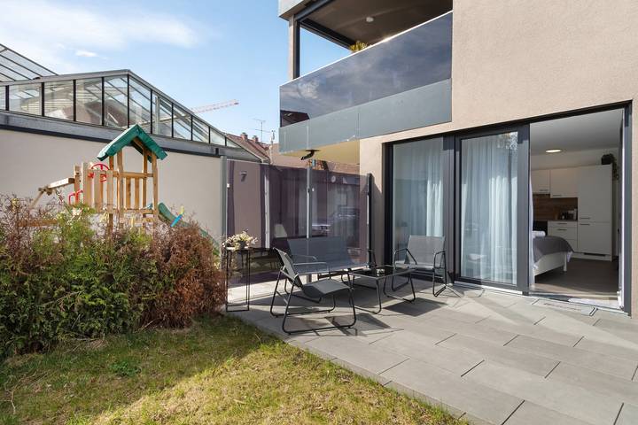 Geheel appartement, Appartement 'Aura' met Privéterras, Privétuin en Wi-Fi in Mengen (Duitsland), Region Bodensee-Oberschwaben