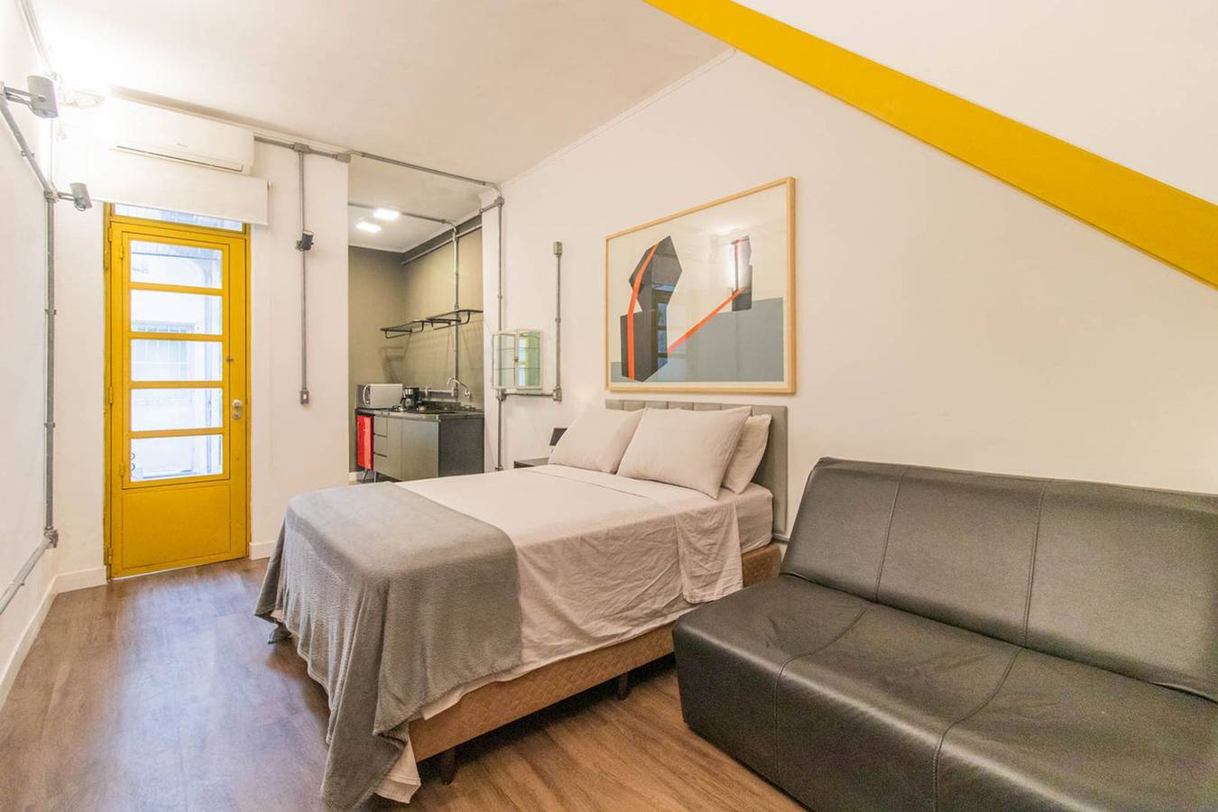Apartamento entero, Loft c Ar-condicionado e Smart Lock - Cidade Baixa in Porto Alegre, Río Grande del Sur
