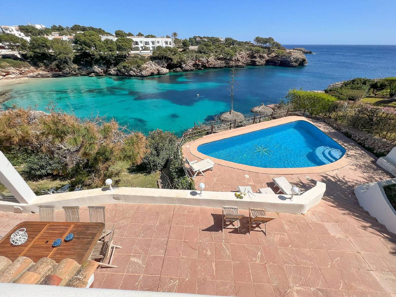 Villa in erster Meereslinie mit privatem Pool in Cala d'Or, Santanyí