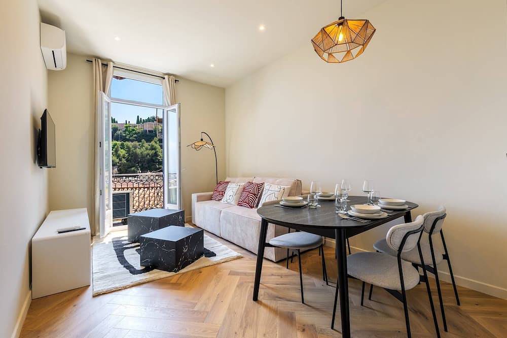 Appartement De Vacances pour 4 Personnes dans Beausoleil, Région de Nice
