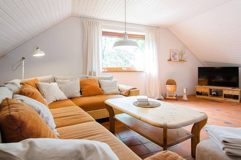 Ganze Wohnung, Ferienwohnung Weide - Appartement/Fewo, Dusche, Wc, Wohn-/Schlafraum in Kieler Förde, Heikendorf