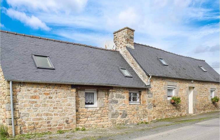 Gîte pour 3 personnes à Quemperven