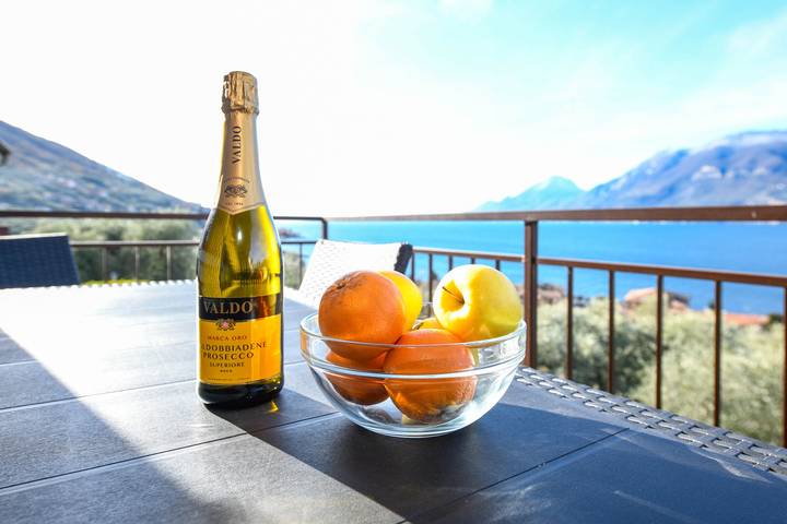 Holiday apartment for 5 people, with lake view and balcony - 1