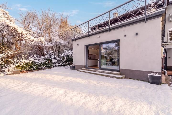 Ganze Wohnung, Green Zone Apartment With Terrace And Parking in Zagreb, Zagreb und Umgebung