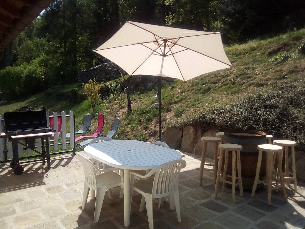 Gîte "Les Azalées" avec vue sur les montagnes in Rupt-sur-Moselle, Région d'Épinal