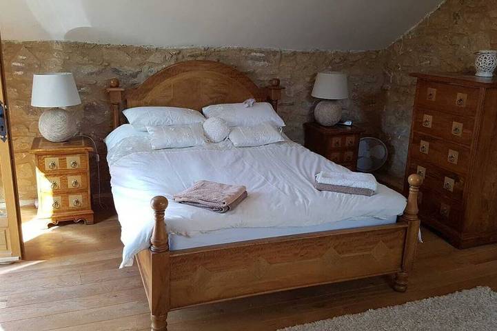 Location de vacances pour 8 personnes, avec jardin et jacuzzi à Pageas - 4