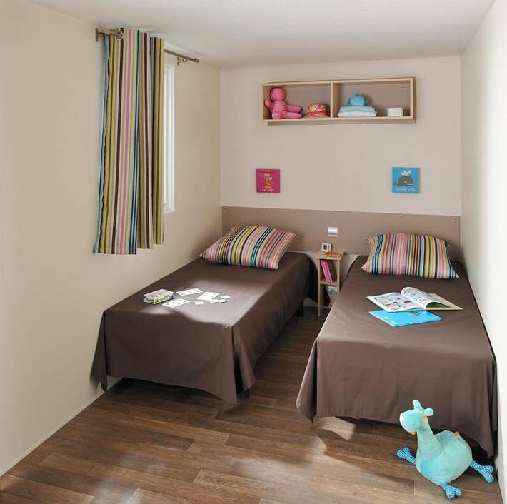 Camping pour 5 personnes, avec sauna et jacuzzi ainsi que piscine et jardin, animaux acceptés dans le Jura - 4