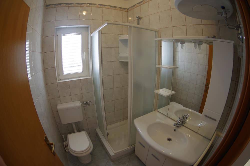 Ganze Wohnung, Ferienwohnung mit 2 Schlafzimmern, im Erdgeschoss, die \"Pool\" in Marčana, Südküste Istrien