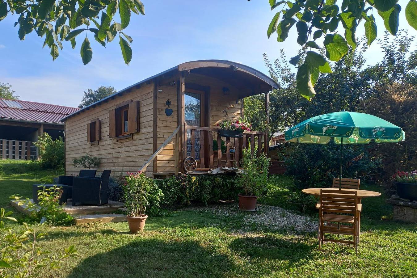 La roulotte de Rémi in Herbeys, Isère