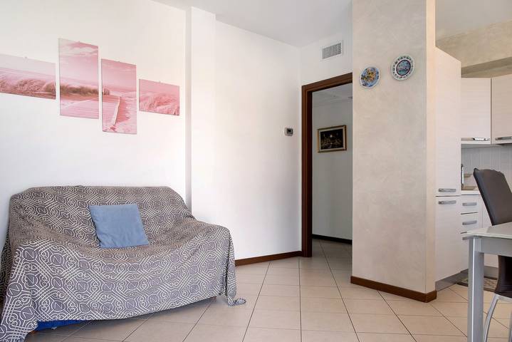 Apartamento inteiro, Apartamento "Residenza Contrada" com varanda e Wi-Fi in Cocquio-Trevisago, Varese (província)
