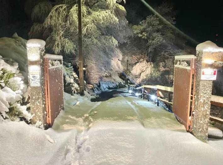 Location de vacances pour 6 personnes, avec vue sur le lac ainsi que vue et jardin dans Penedones - 2