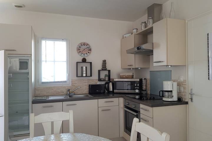 Location de vacances pour 4 personnes, avec jardin, adapté aux familles dans Plage Clemenceau La Tranche Sur Mer - 3