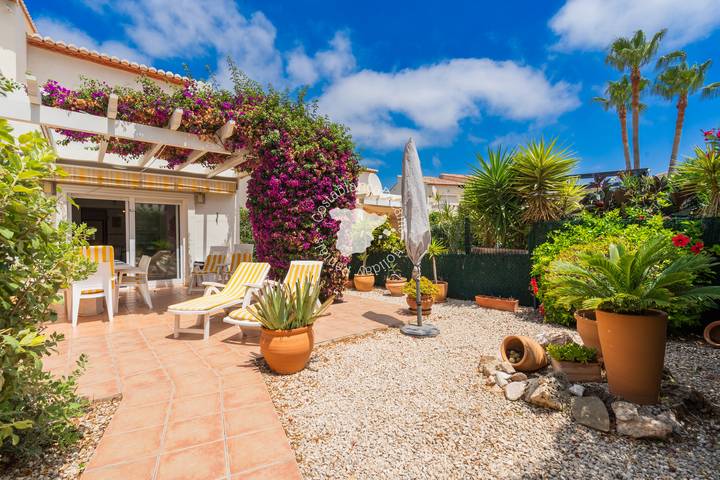 Bungalow für 6 Personen, mit Garten und Pool sowie Balkon, kinderfreundlich in Calpe - 3