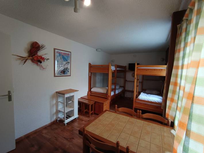 Ganzes Studio, Günstiges Studio für 4, Haustiere erlaubt (1 max) in Montgenèvre, Briançon und Umgebung
