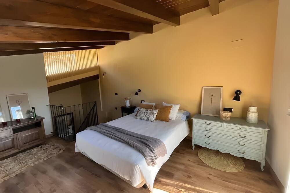 Maison rurale « David » avec vue sur la montagne, terrasse privée et Wi-Fi in Chía, Pyrénées Aragonaises