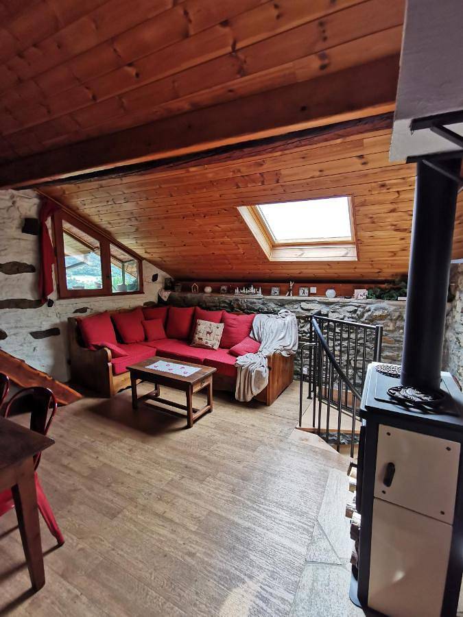 Gîte pour 4 personnes, avec Terrasse et Vue à Saint-Clément-sur-Durance