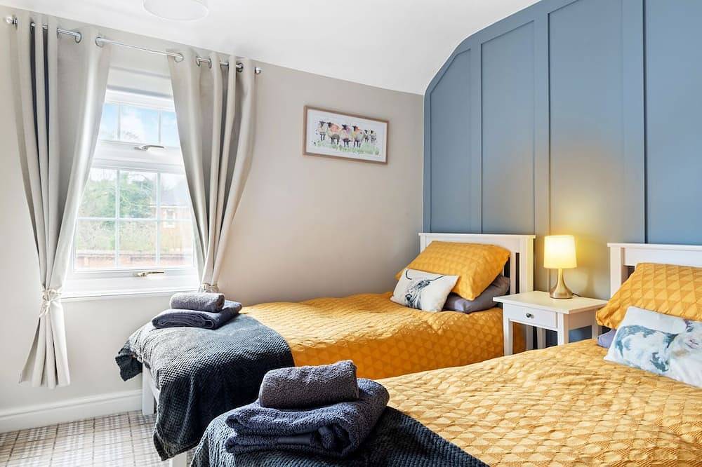 Laurel Cottage Lincoln, historical character cottage 5 minutes walk to Bailgate in Lincoln, Lincolnshire