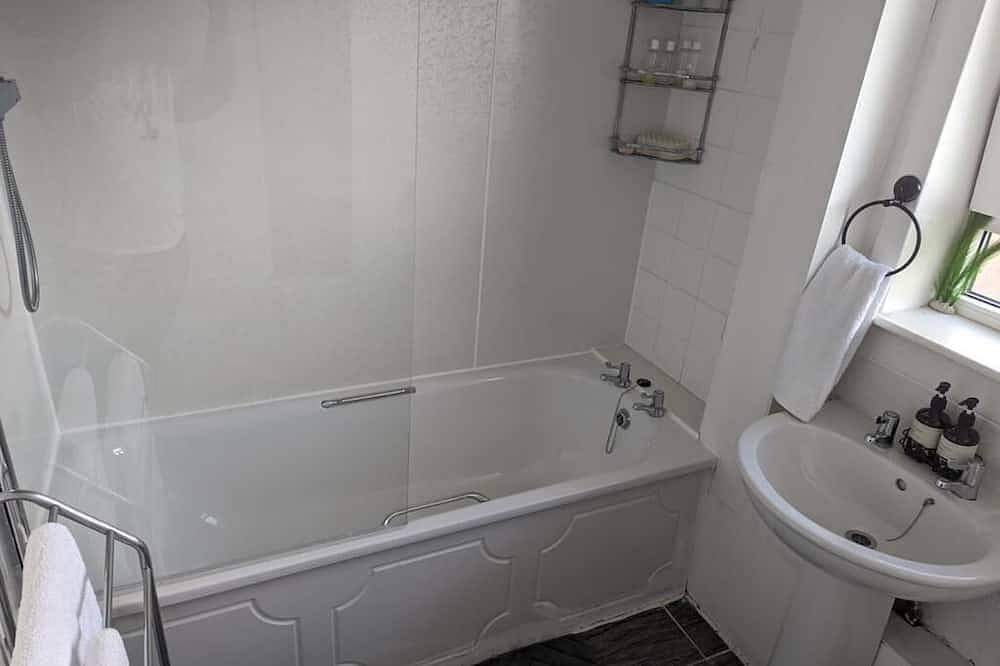 Ganze Wohnung, Self-Contained Apartment- Centre of Greenock in Inverclyde