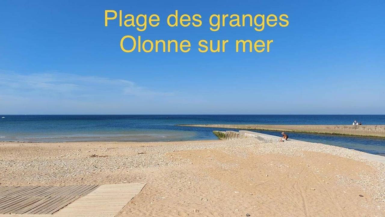 L Atypique in L'Île-d'Olonne, Vallée de la Loire