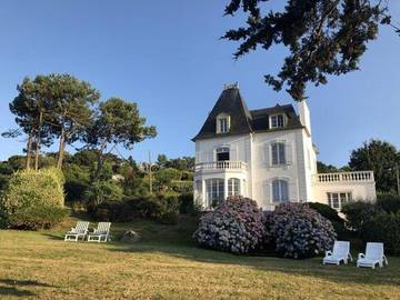 Cottage pour 8 personnes, avec balcon et jardin dans Plage de Primel