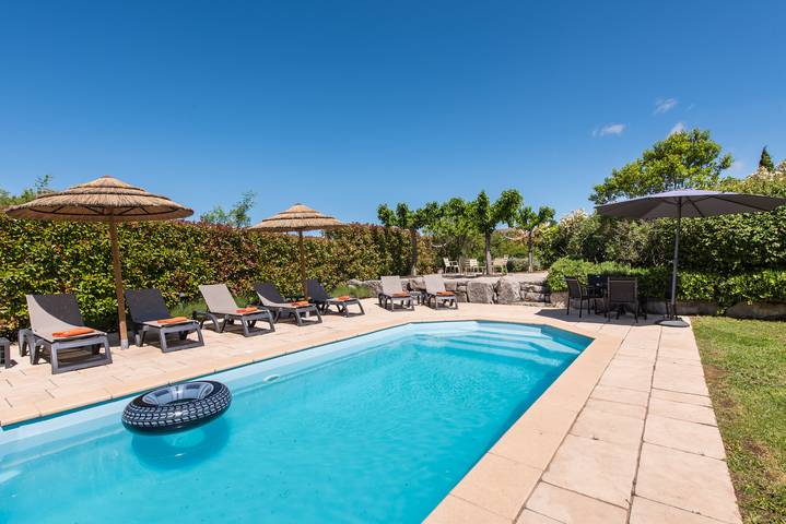 Gîte pour 8 personnes, avec piscine à Vallon-Pont-d'Arc - 3