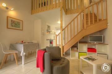 Gîte pour 2 personnes, avec terrasse dans l' Ain
