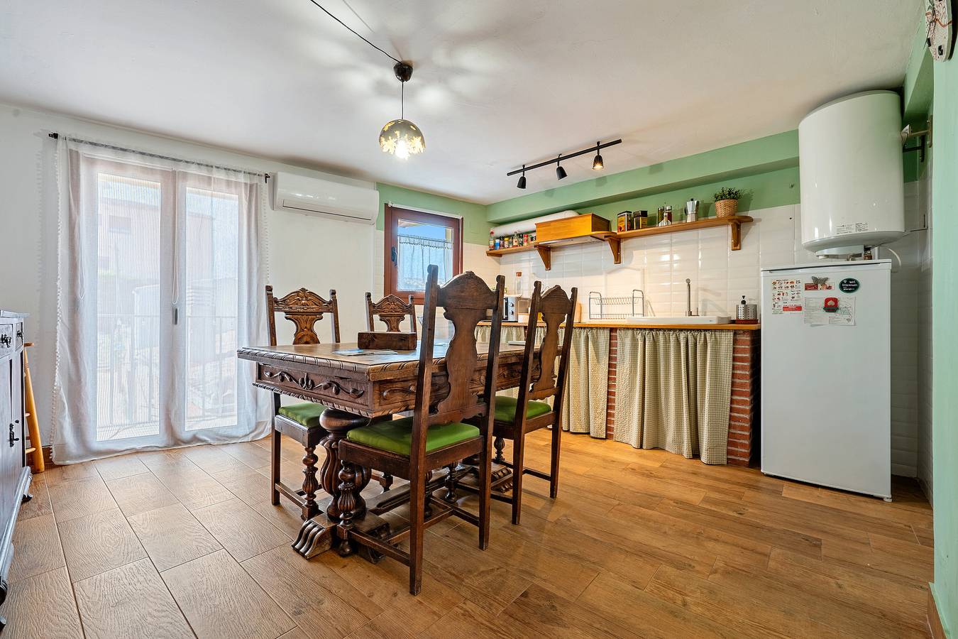 Apartamento entero, L'escambell  grau del llop. apto. turismo rural. in Ulldemolins, Montsant DO