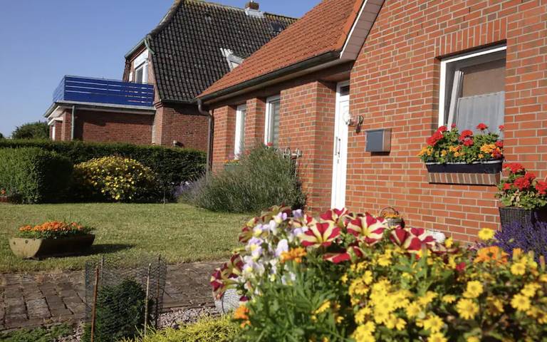 Ferienhaus für 4 Personen, mit Garten und Sauna in Nordstrand