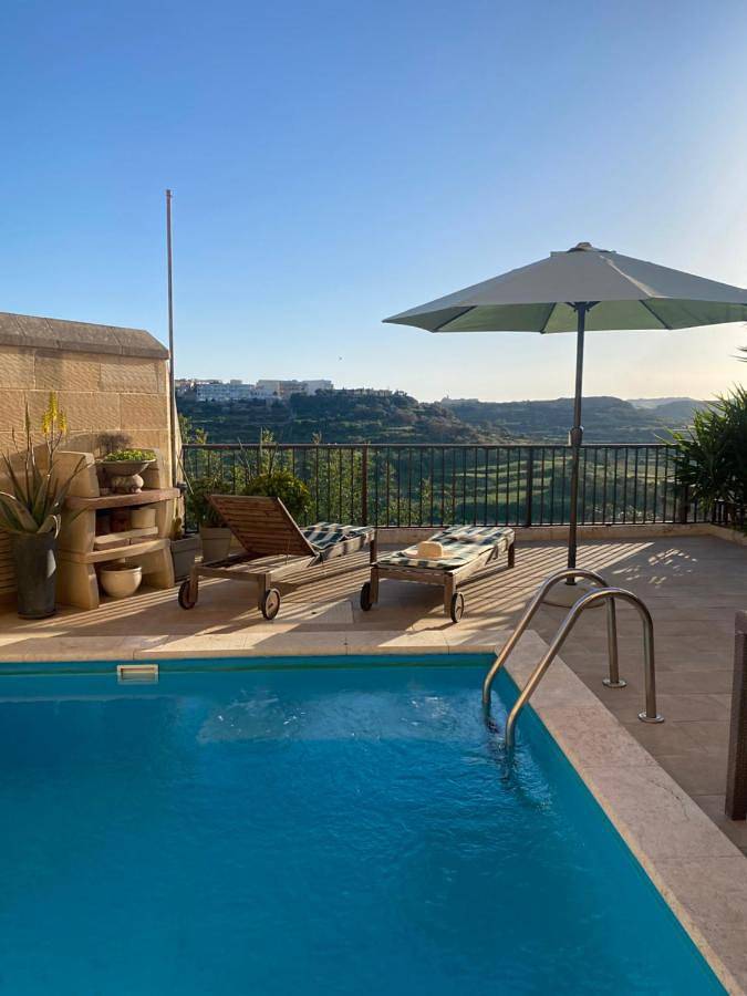 Chambre d’hôte pour 2 personnes, avec vue ainsi que piscine et balcon dans Xaghra - 2