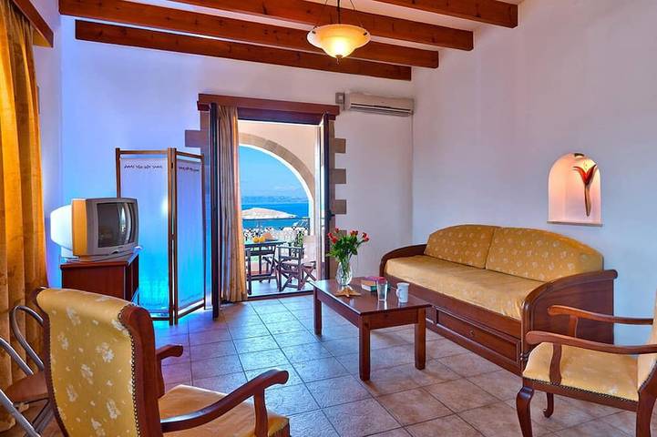 Gîte pour 4 personnes, avec balcon et piscine dans Almirida - 4