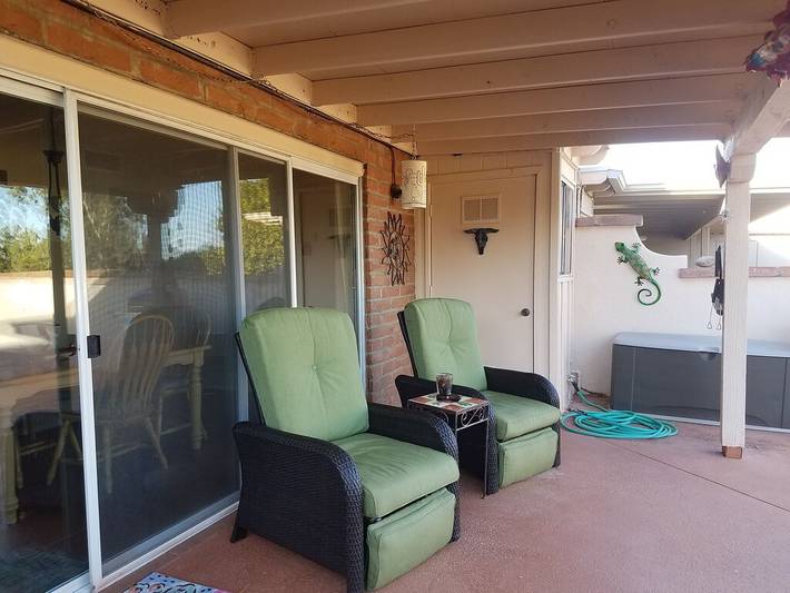 Vacation rental for 4 people, with pool and terrace, with pets in Sahuarita