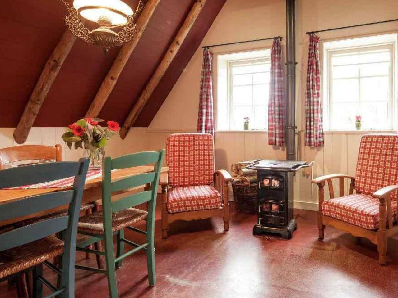 Schönes altmodisches 4-Personen-Ferienhaus in Drenthe in Ansen, Nationalpark Dwingelderveld