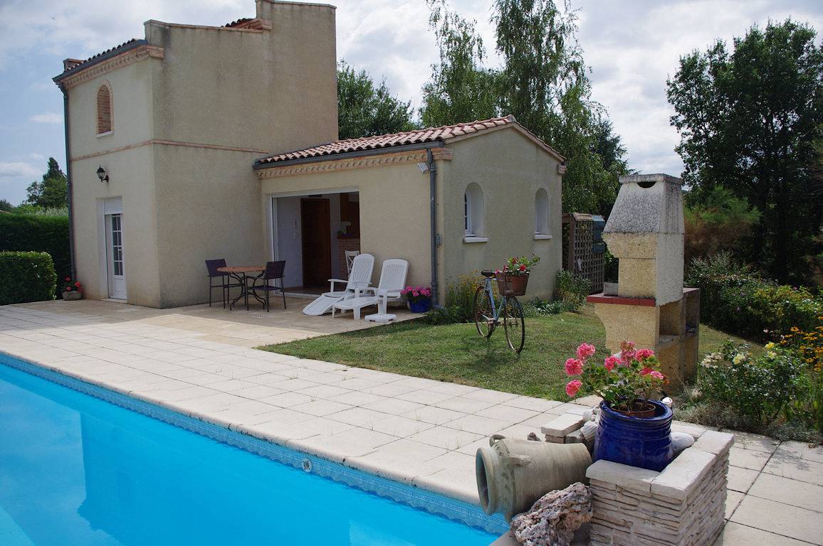 Gite La Brugue, avec piscine, à 5 min d'Albi in Puygouzon, Région d'Albi