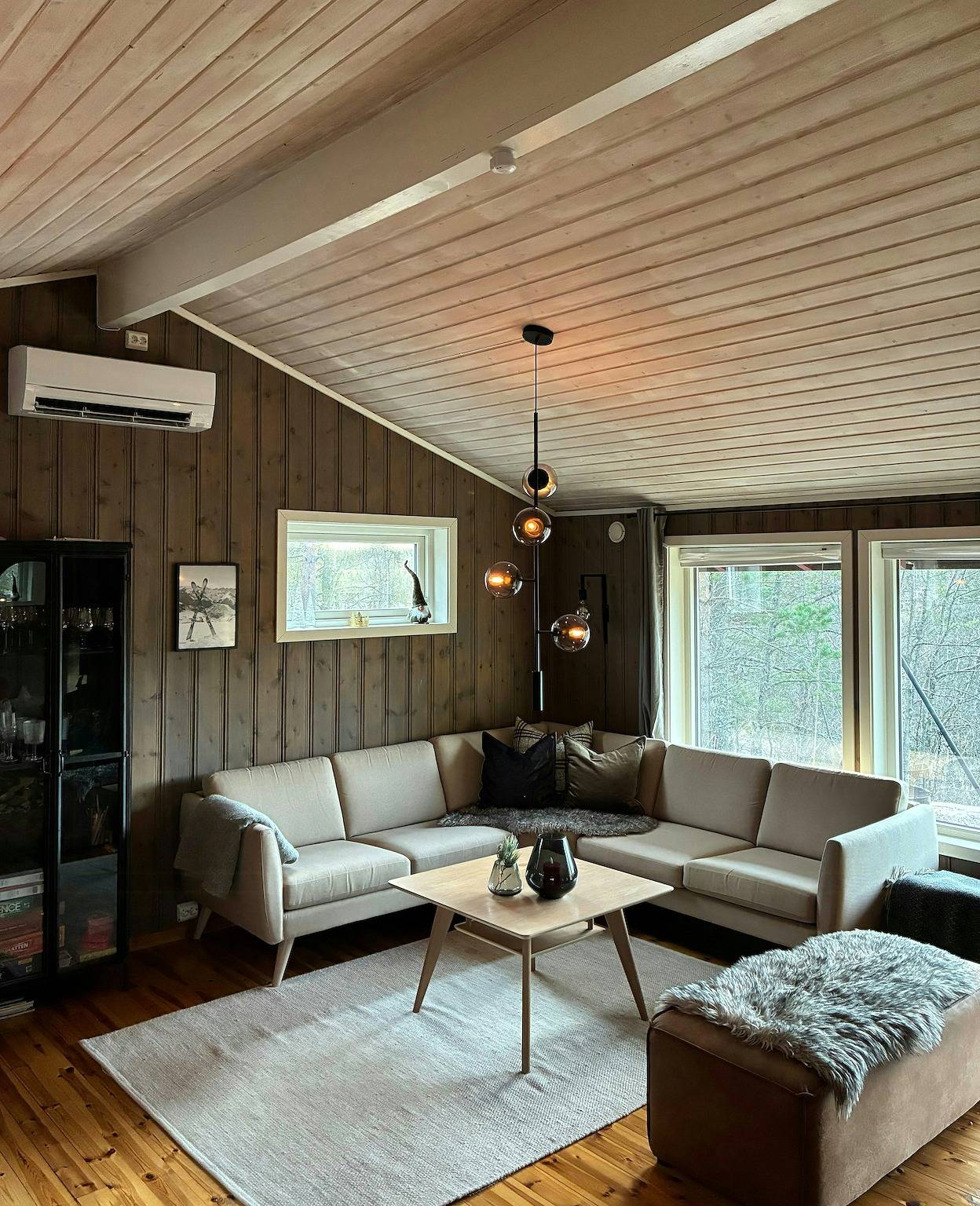 Renovierte Hütte mit hohen Decken und Blick auf die Natur in Evje og Hornnes