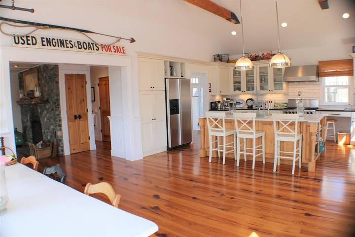 Vacation house for 12 people, with balcony in Cape Cod