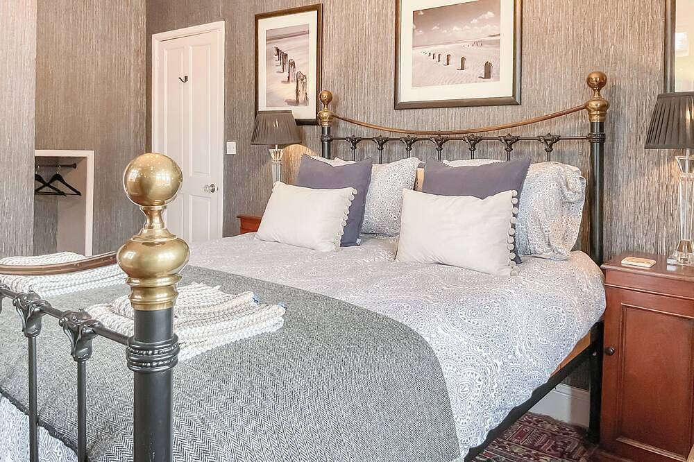 3 bedroom accommodation in Holt in Holt, Norfolk Coast