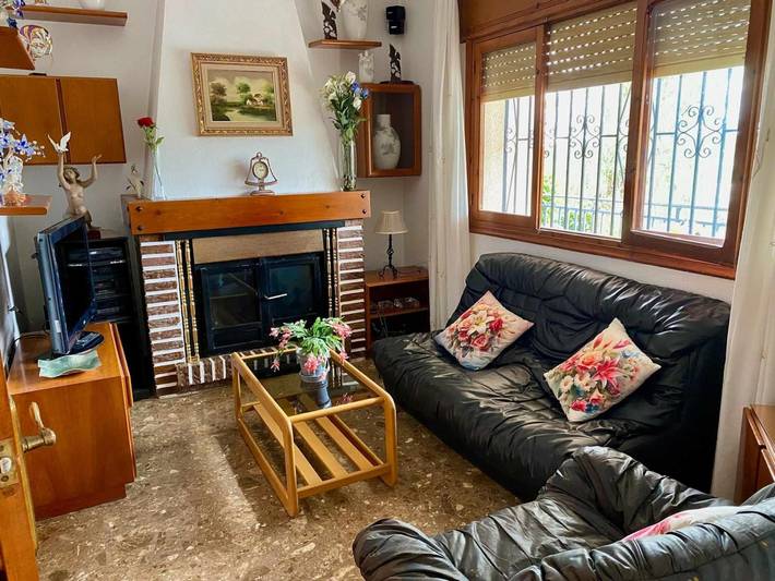 Casa de huéspedes para 10 personas, con terraza además de piscina y jardín, Se admiten mascotas - 1