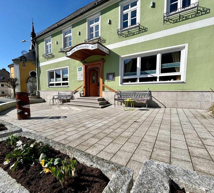 Hotel für 3 Personen, mit Balkon und Terrasse sowie Sauna
