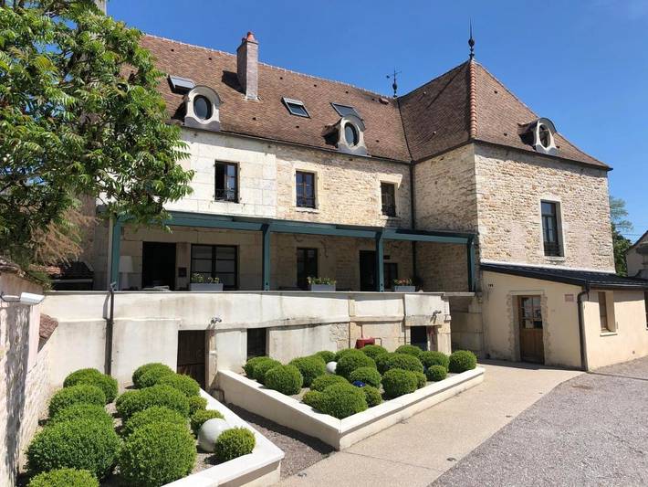 Hôtel pour 2 personnes, avec terrasse et piscine à Arc-sur-Tille - 2
