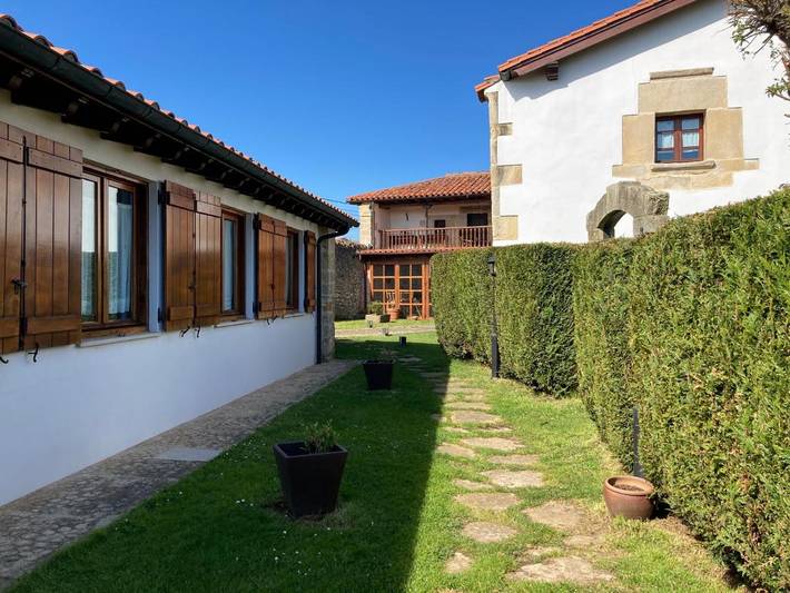 Hotel para 6 personas, con jardín y vistas, Familias con niños en Costa Occidental (Cantabria) - 4